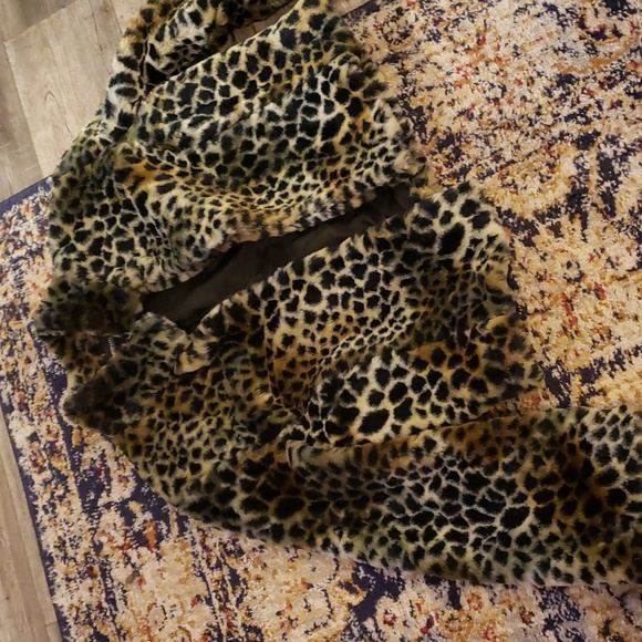 Donna Degman faux fur.. Size L - Picture 4 of 6